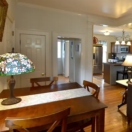 Union Gables Bed And Breakfast